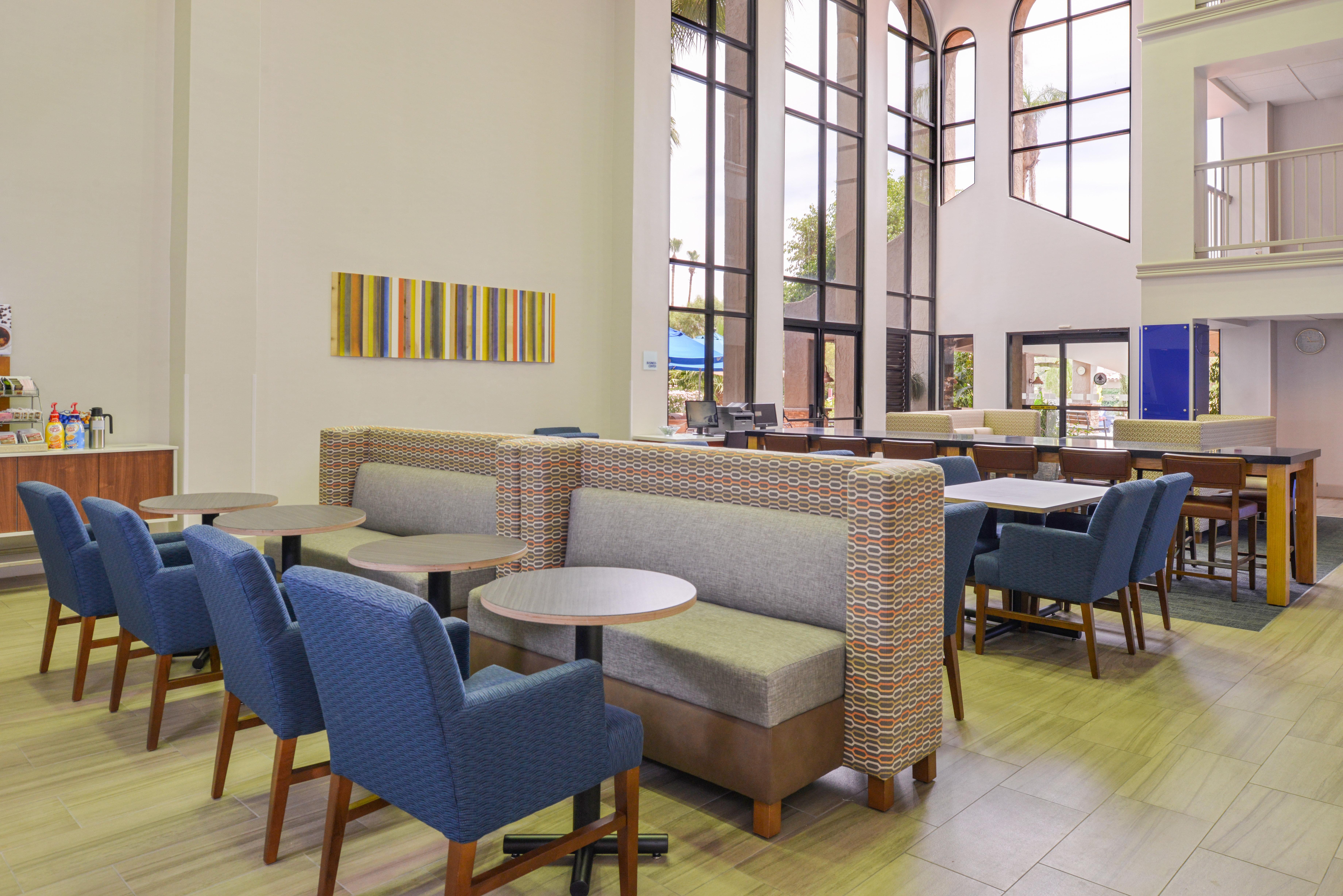 Holiday Inn Express Palm Desert By Ihg Exterior foto