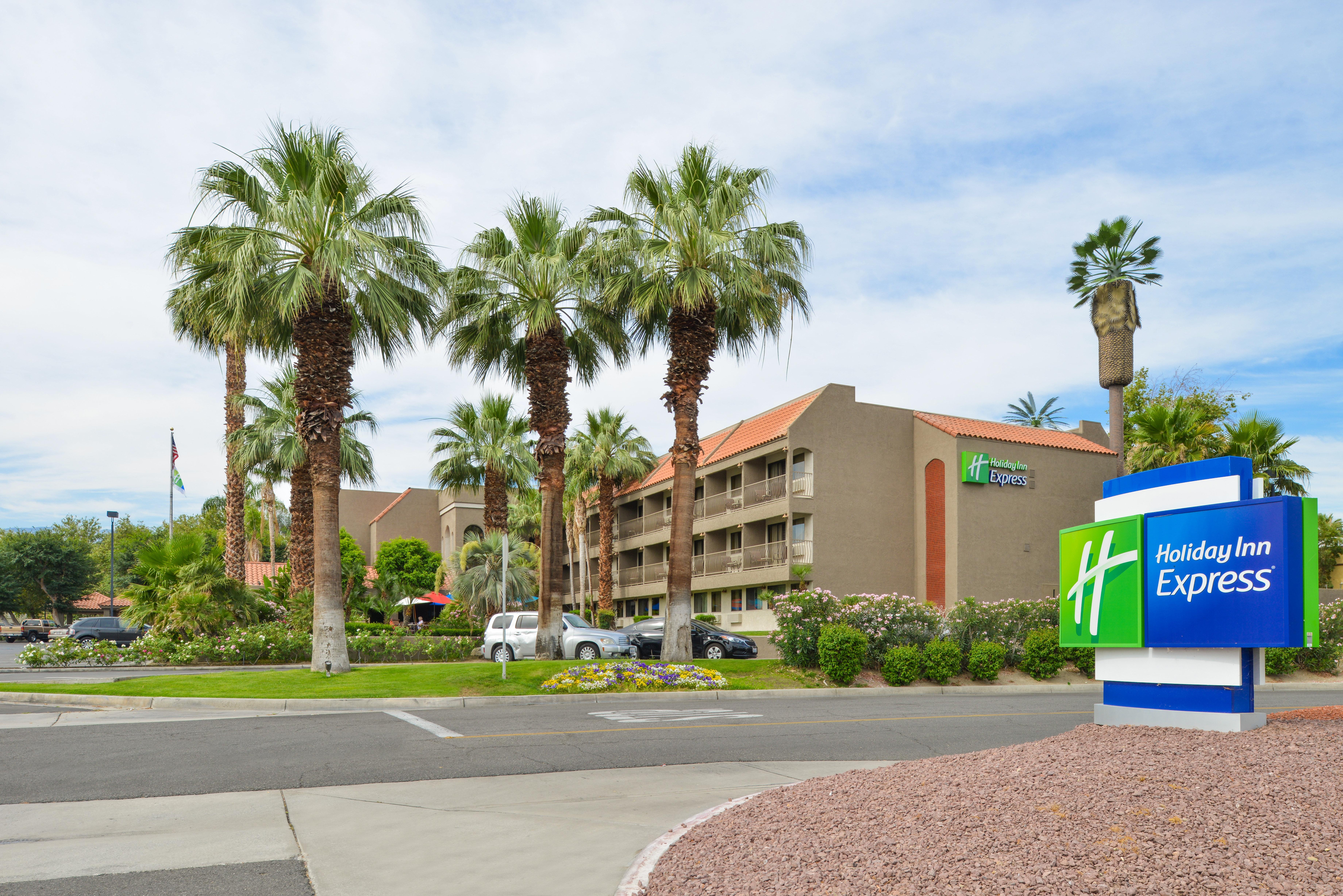 Holiday Inn Express Palm Desert By Ihg Exterior foto